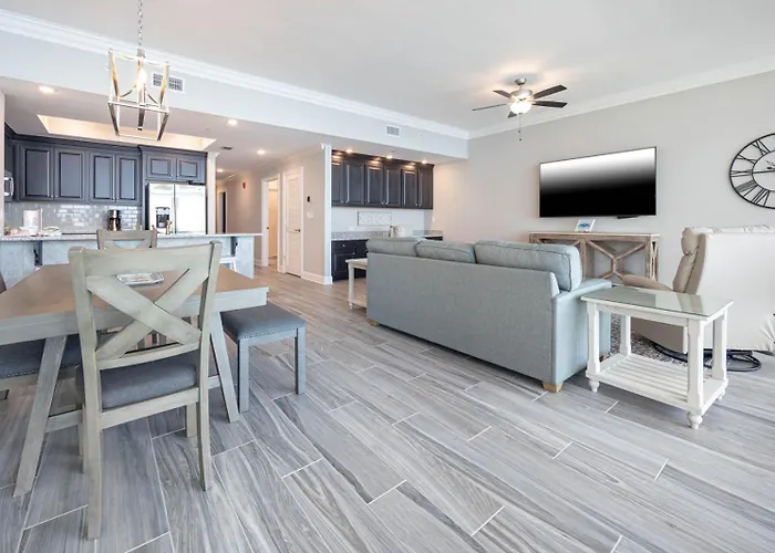 Phoenix Gulf Towers 2606 Apartment *