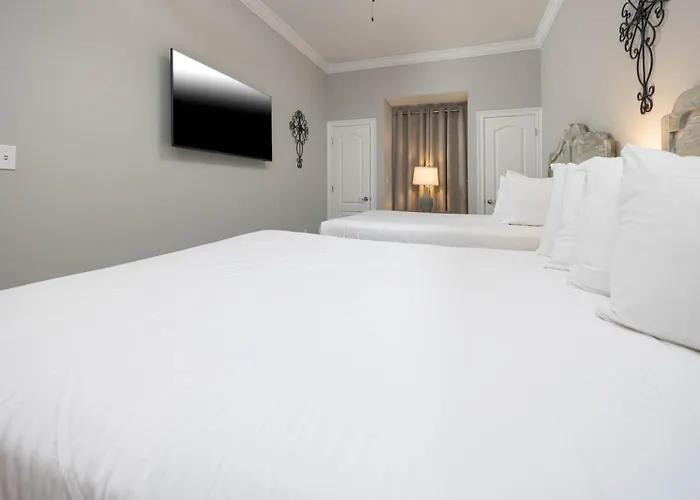Phoenix Gulf Towers 2606 Apartment *
